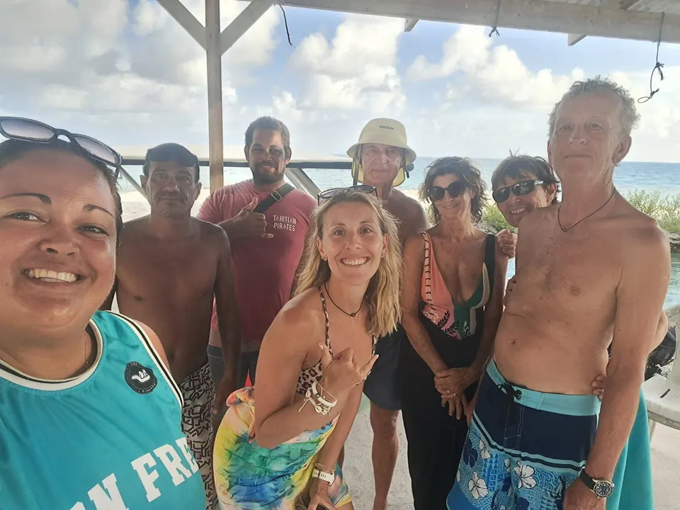 Instant de vie à Manihi — photo prise sur place (3/16)