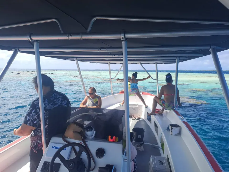 Sortie en bateau sur le lagon de Manihi